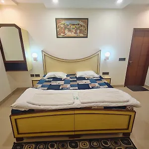 Hotel Tourist Agra, Agra (Uttar Pradesh)