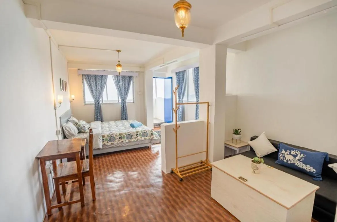 Hotel Urban Zip - Near Taj Mahal - Family Affordable Stay Agra  3*, Agra (Uttar Pradesh)