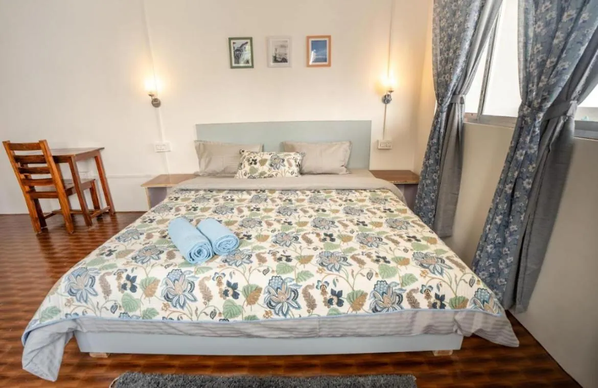 Hotel Urban Zip - Near Taj Mahal - Family Affordable Stay Agra  India